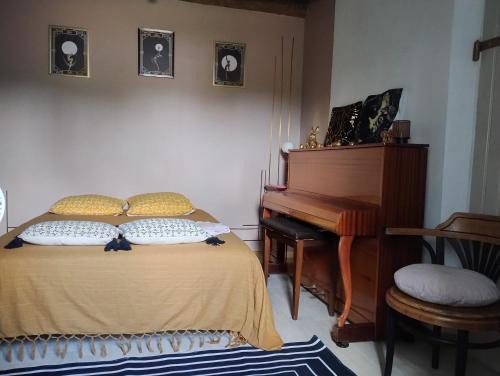 Marigne-Laille House | Le paradis des chats bercéen chez Stéphanie près circuit du Mans, possibilité rajout lit pliant 1 personne, animaux acceptés, relais motard