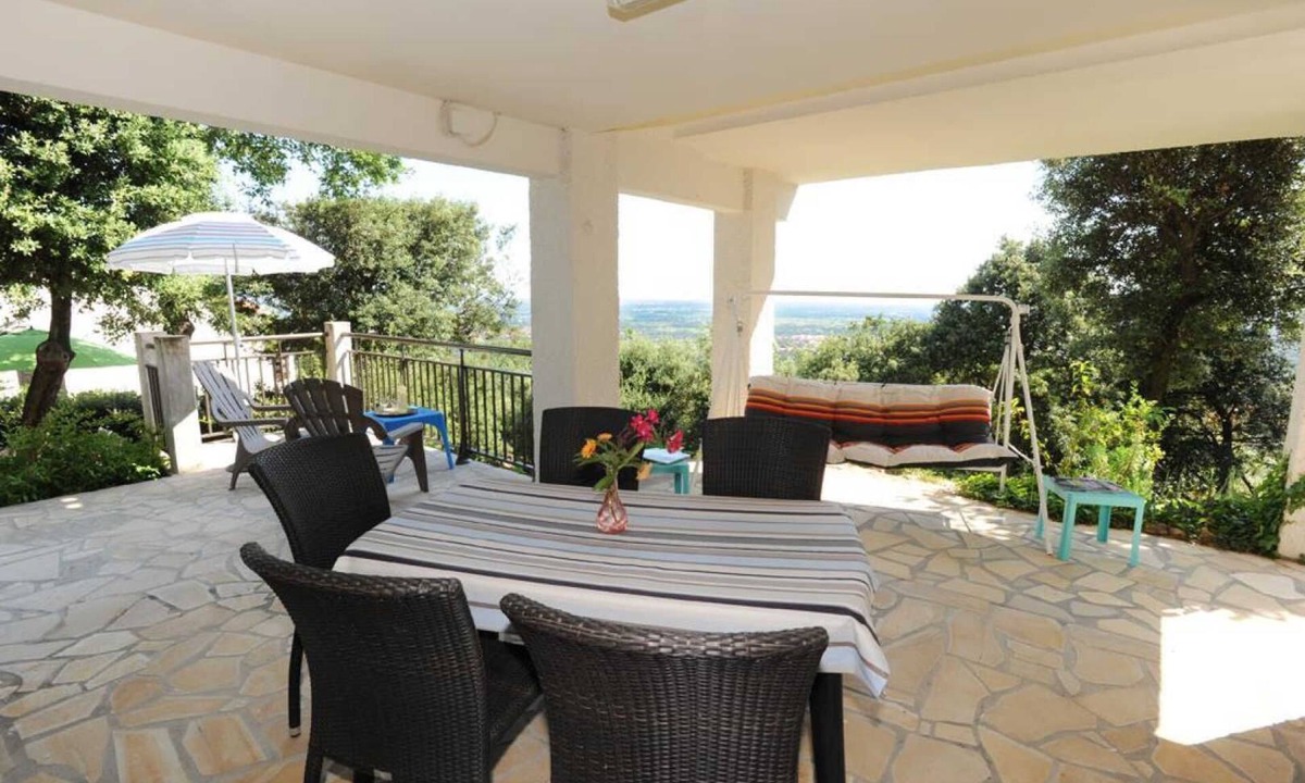 Laroque-des-Alberes House | Le Paradis des Albères