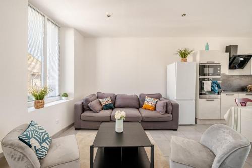 Bagnols-sur-Ceze Apartment | Le Patio de la Cèze