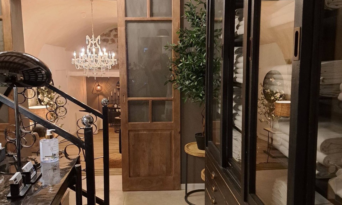 Sisteron Hotel | LE PATIO DE SOPHIE