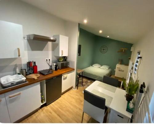 Montbeliard Apartment | LE PATIO Studio-Terrasse Montbeliard-Centre