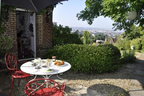 Bois-Guillaume House | Le Pavillon Bellevue