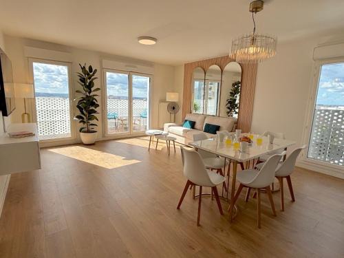 Parc-Nord Apartment | Le Penthouse Pesaro C