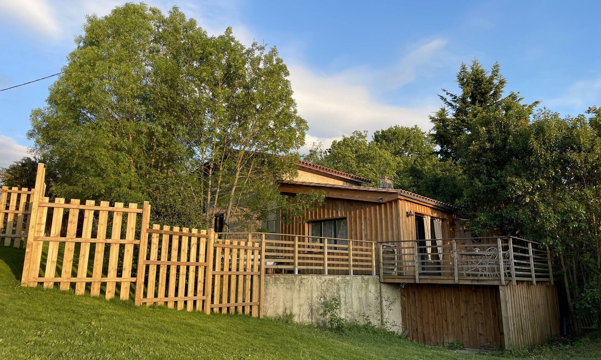 Saint-Michel-de-Fronsac Ski Chalet | Le Petit Chai Fronsadais - Gite * 5 persons