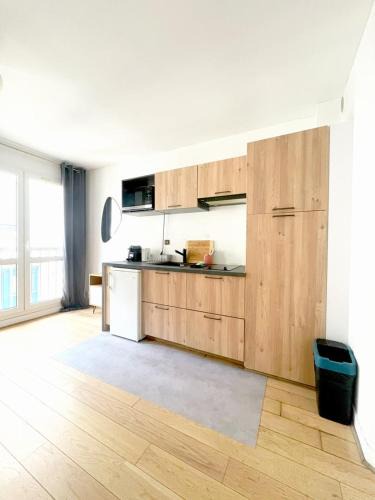 Chartres Apartment | Le Petit 3