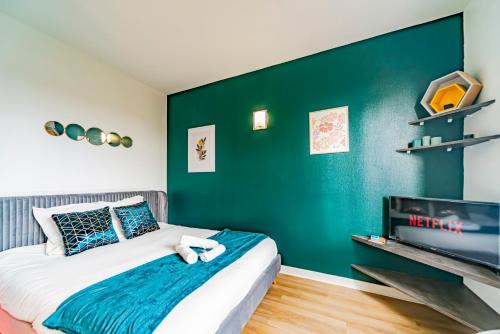 Saint-Pierre-des-Corps Apartment | Le Petit Anatole - Proche Gare - Netflix