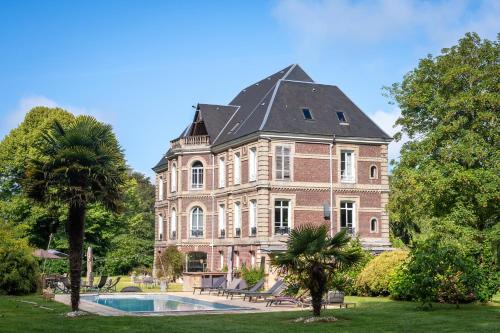 Paluel House | Le Petit Château de Conteville