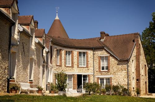 Baye Bed & Breakfast | Le Petit Château