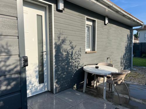 La Ferte-Saint-Aubin House | Le petit Chalet