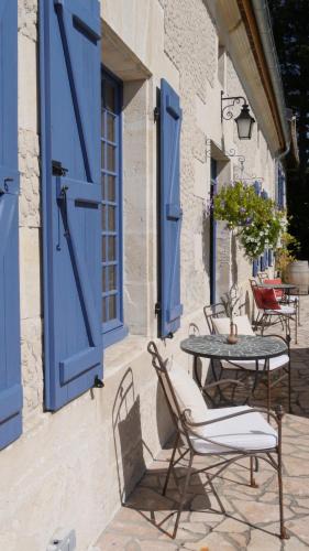 Saint-Maigrin Bed & Breakfast | LE petit CHABO