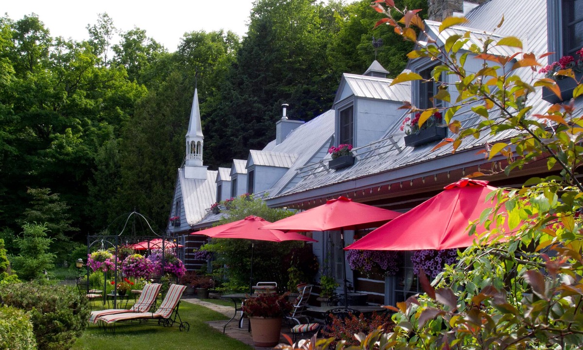 Saint-Sauveur Bed & Breakfast | Le Petit Clocher Gîte Touristique B&B