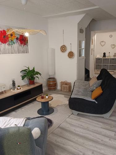 Pre-en-Pail Apartment | Le Petit Cocon