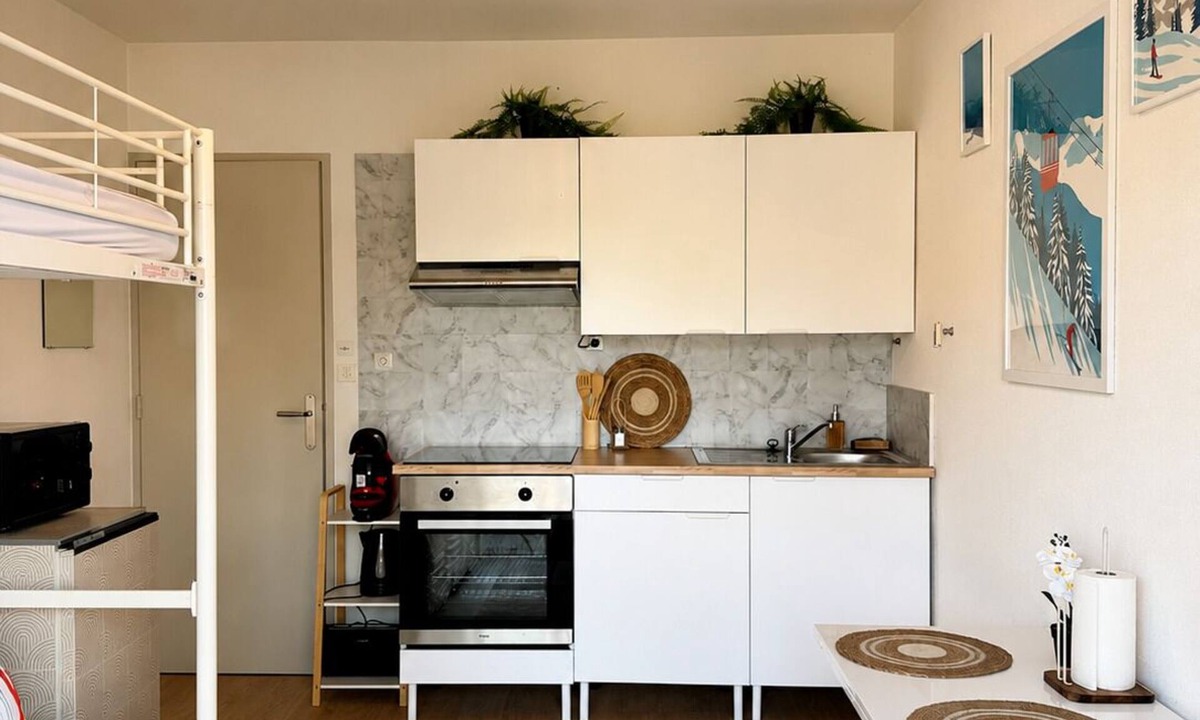 Les Rousses Apartment | Le Petit Flocon, with a heated pool!