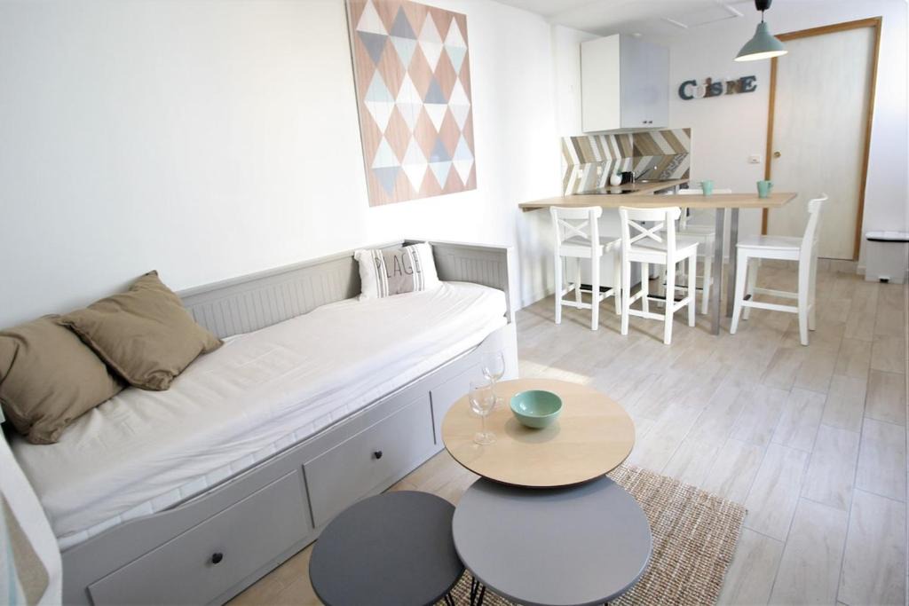 Courtoisville-Sillon-Moka Apartment | Le Petit Malo