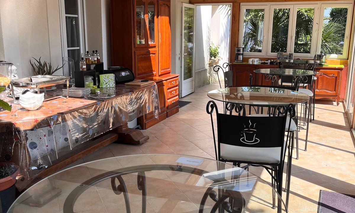 Farceaux House | Le petit manoir