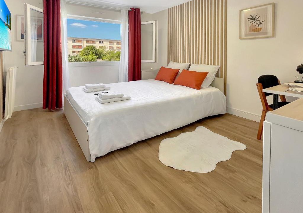 Melun Apartment | Le Petit Melun