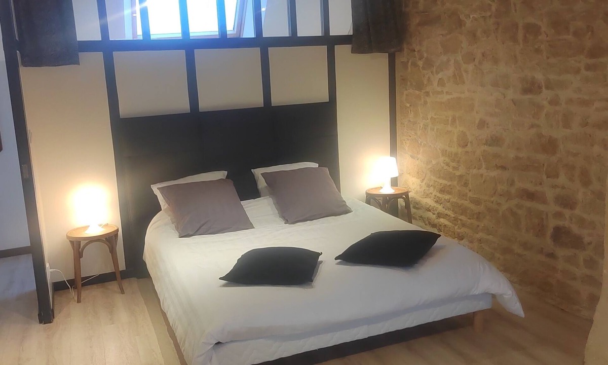 Trans-la-Foret House | LE PETIT MENHIR" FARM COTTAGE