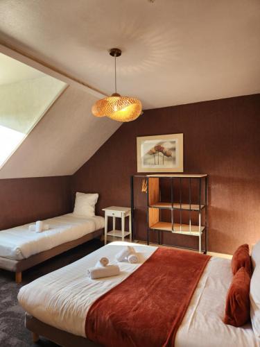 Dinard Hotel | Le petit Montmartre