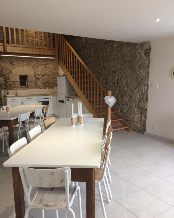 Saint-Malo-du-Bois House | LE PETIT MONTY Gite Côté Jardin