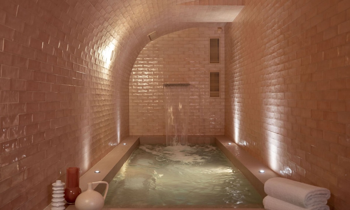 Quartier de la Folie-Mericourt Hotel | Le Petit Oberkampf Hotel & Spa
