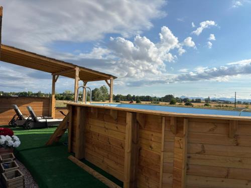 Villeneuve-les-Cerfs House | Le petit paddock