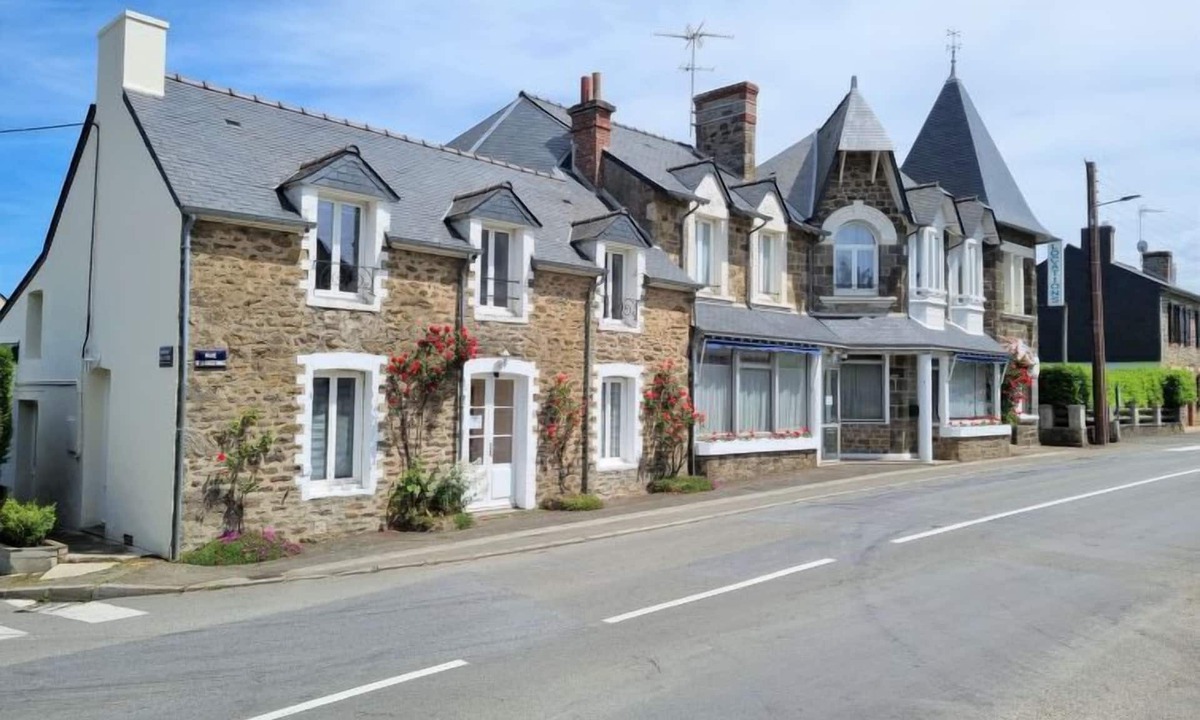 La Richardais Apartment | Le Petit Robinson by Interhome