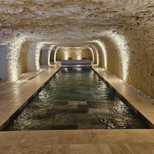 Rochecorbon Villa | Le Petit Versailles Loire Tours