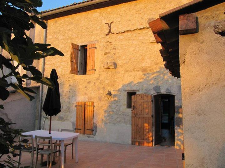 Gueyze House | Le Petite Grange Gite