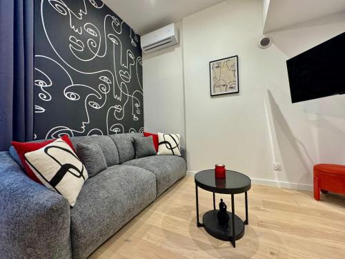 Moliere Vauban Apartment | Le picasso - Lyon les halles