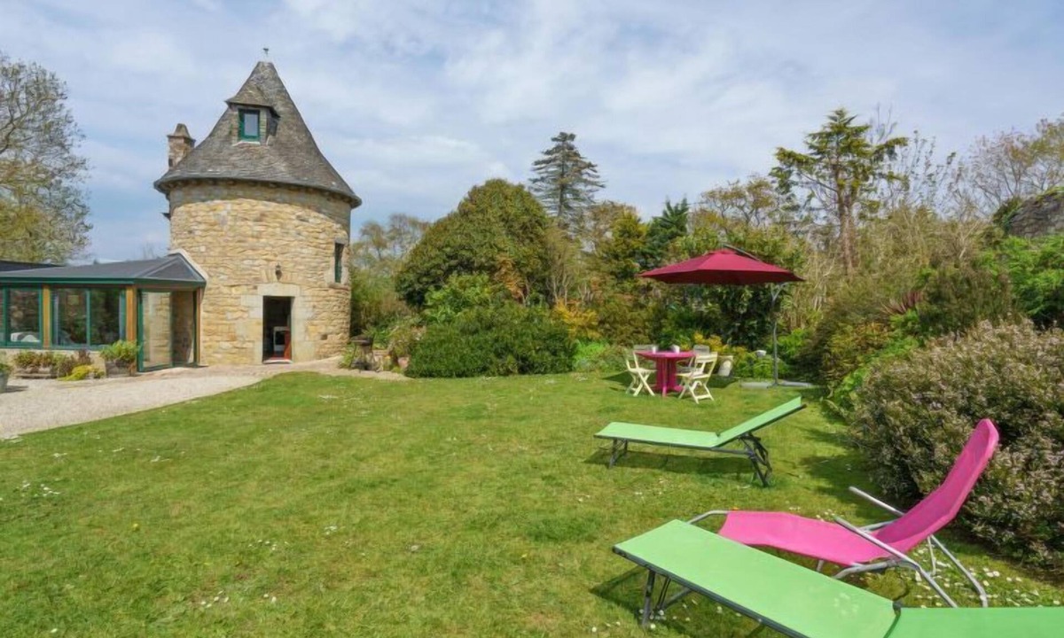 Roscanvel House | Le Pigeonnier by Interhome