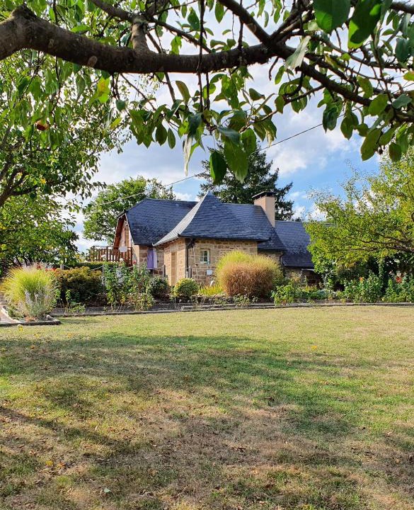 Lissac-sur-Couze House | Le Pigeonnier de Lissac