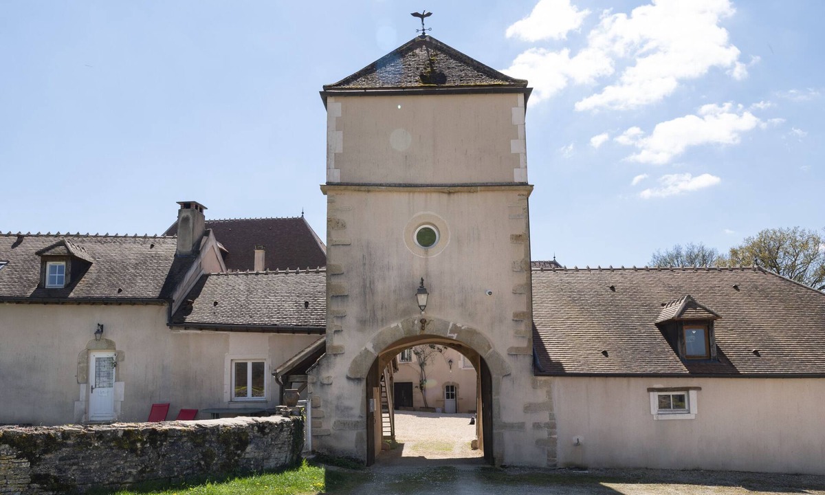 Asquins House | Le Pigeonnier