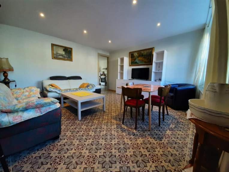 Le Mele-sur-Sarthe Apartment | le Plain Pied sur place