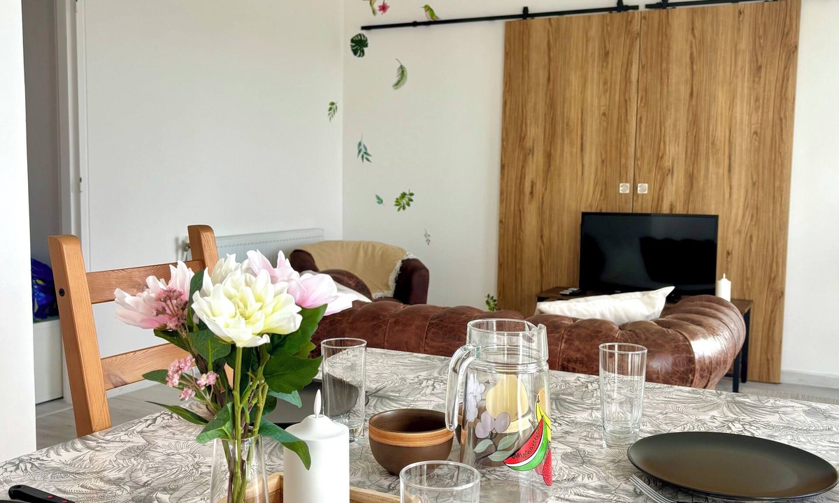 Bellevue Apartment | Le Ponant - Bright and cozy 3-bedroom apartment near the center of town