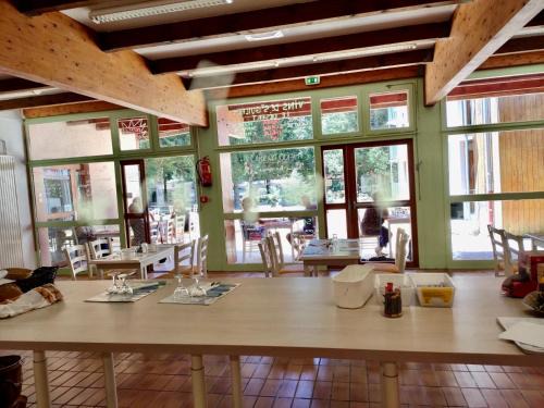 Saint-Sauveur-Camprieu Hotel | Le pont du moulin