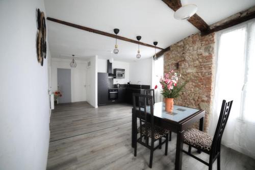 Lavaur Apartment | Le pont Saint Roch Logement lumineux avec garage
