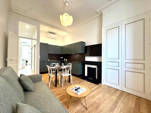 Quartier Chorier-Berriat Apartment | Le Porte de France, 6 pers, 300 m gare, Climatisation