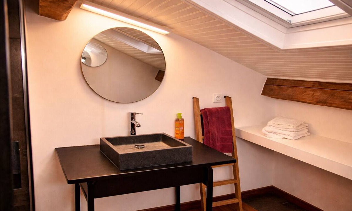 Maringues House | le Pré du Dimanche chambre 4 Uranus