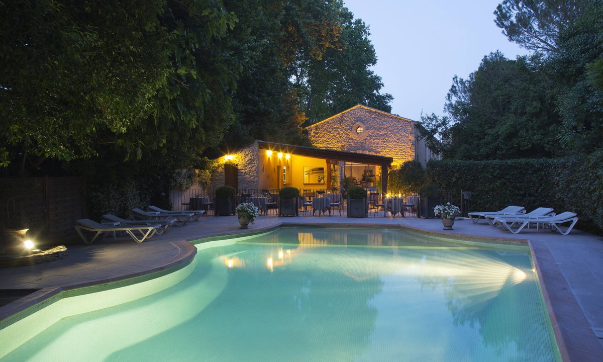 Costieres Hotel | Le Pré Galoffre