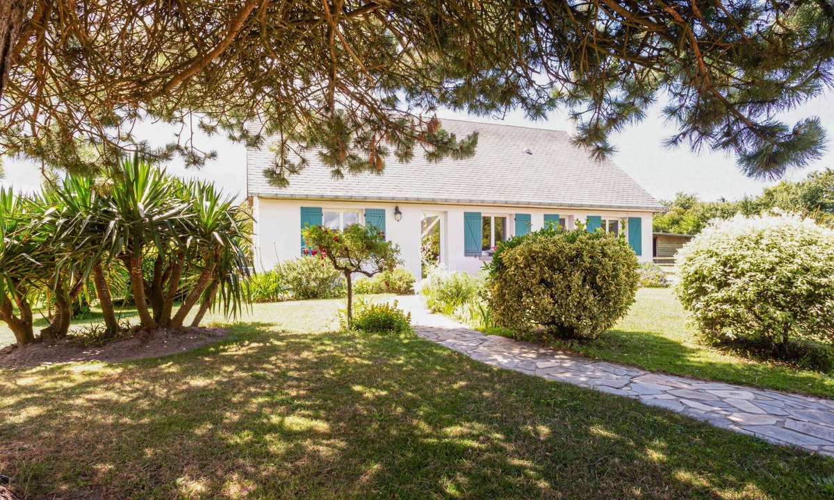 Portbail House | Le Pré Salé by Interhome