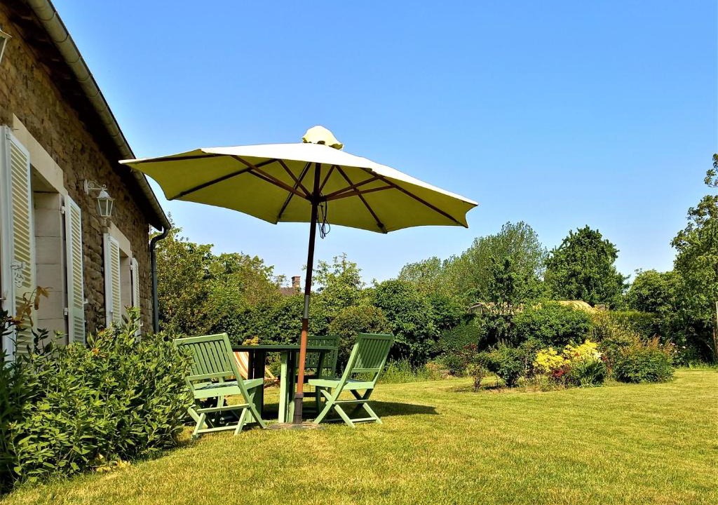 Vieuvy Bed & Breakfast | Le Presbytère de Vieuvy