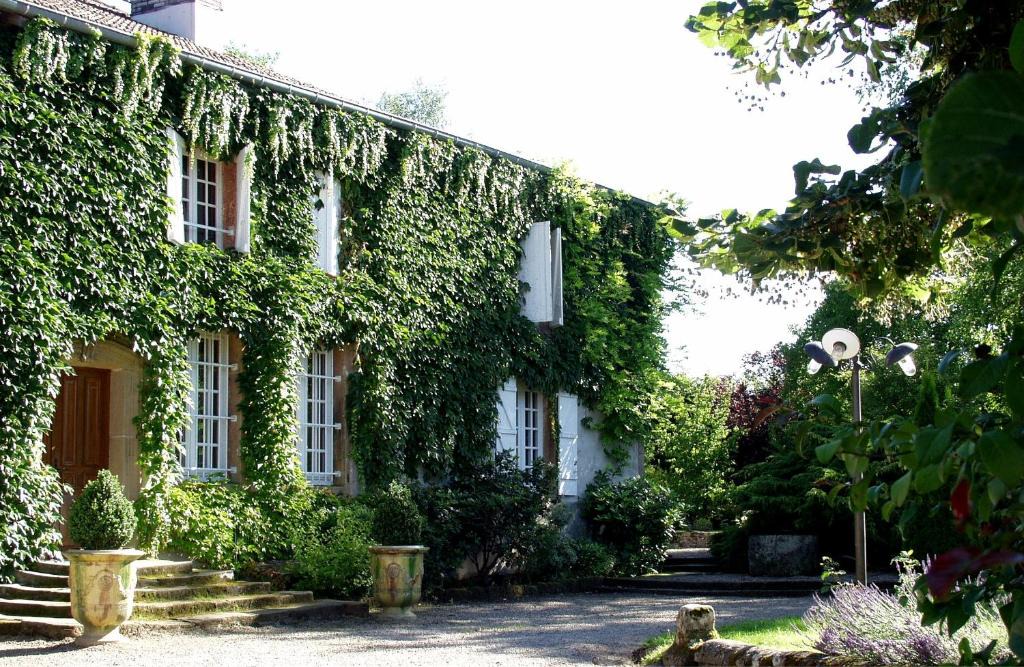 Aydoilles House | Le Prieuré