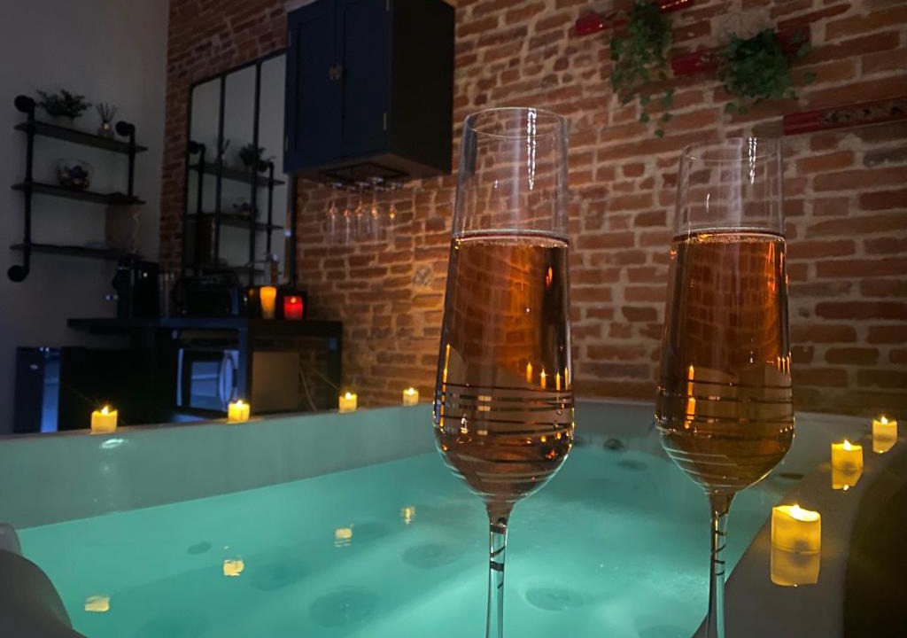 Verfeil House | Le Prieuré Suite N7