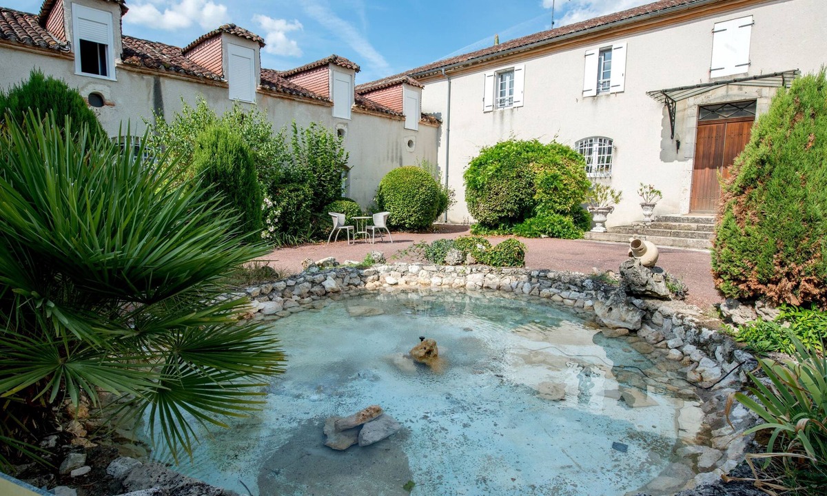 Serignac-sur-Garonne Hotel | Le Prince Noir