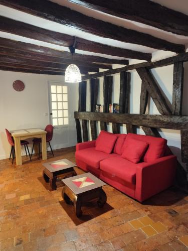 La Loupe Apartment | Le ptit logis aux Tomettes