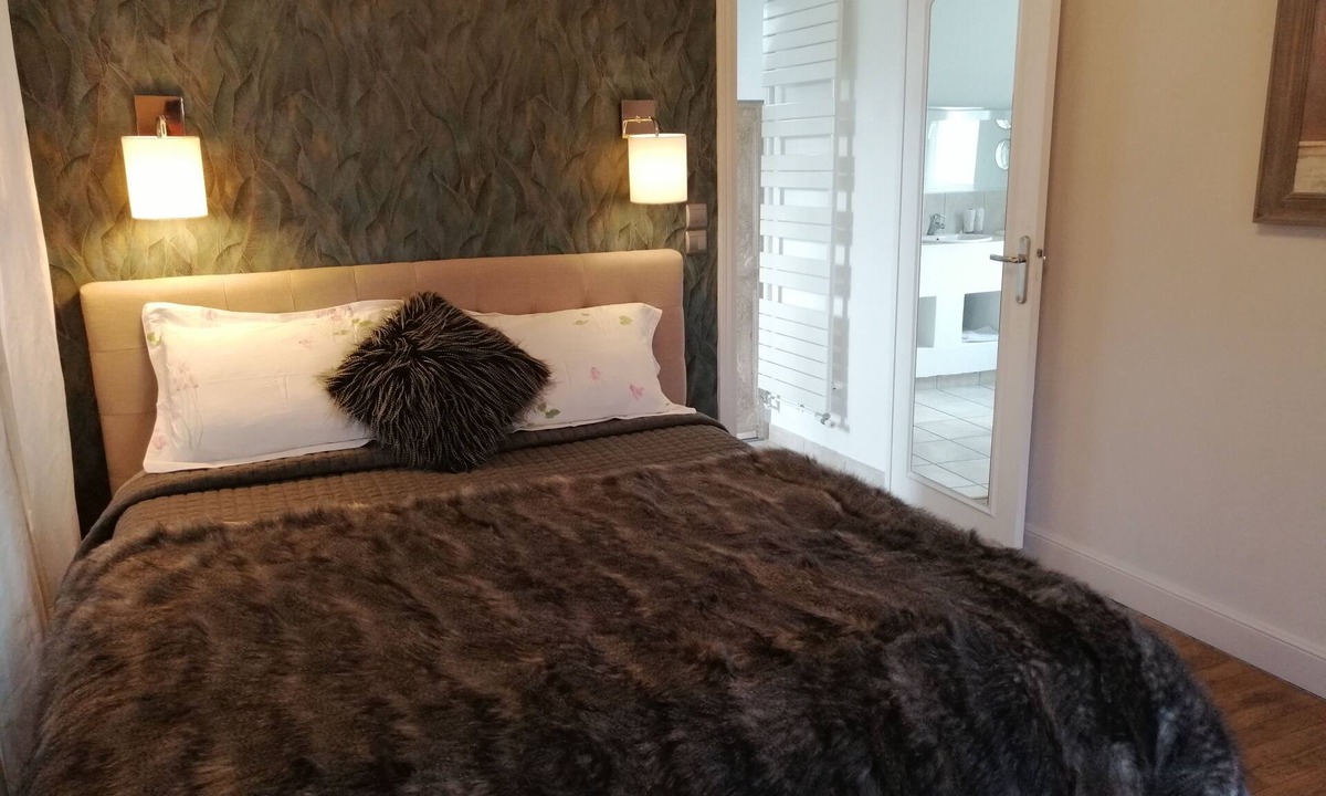 Appoigny House | Le Puits d'Athie
