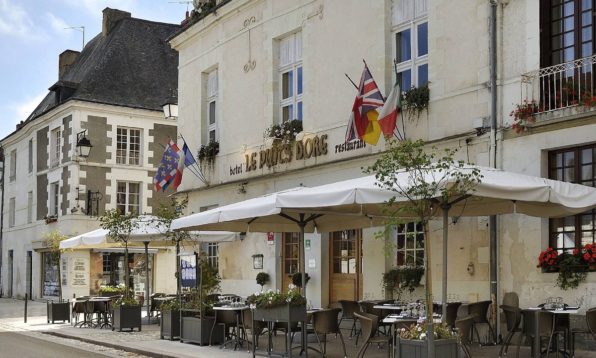 Richelieu Hotel | Le Puits Doré – Hôtel Restaurant Logis