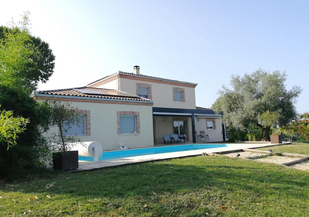 Roquemaure Bed & Breakfast | Le Réal