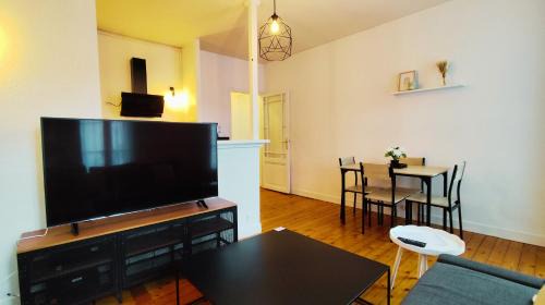 Agen Apartment | Le République ,hypercentre Agen et tout à pied
