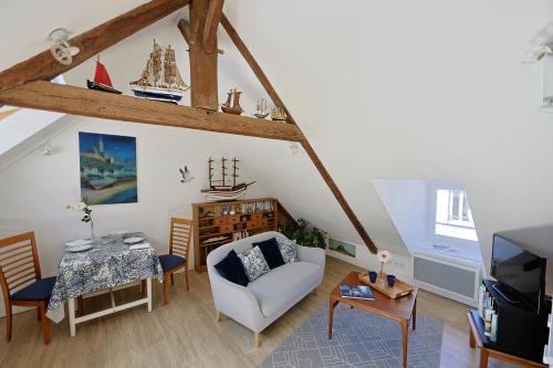 Granville Apartment | Le Rayon Vert